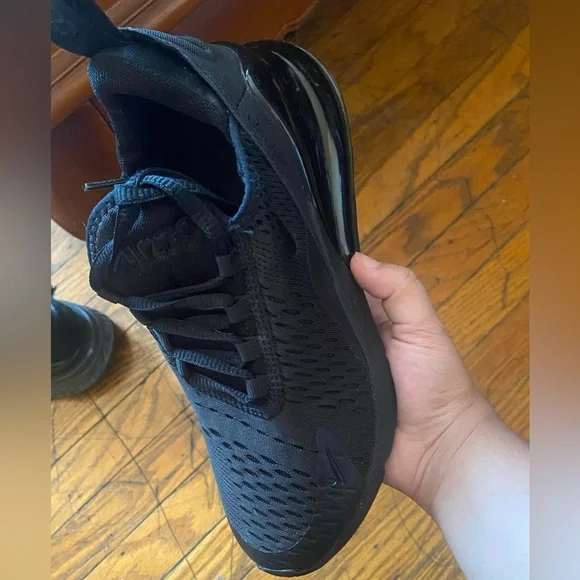 Nike Air Max 270 - Picture 4 of 4